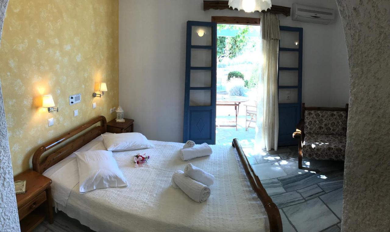 Narkissos Studios Aliki  Luaran gambar