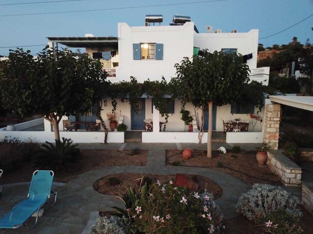 Narkissos Studios Aliki  Luaran gambar